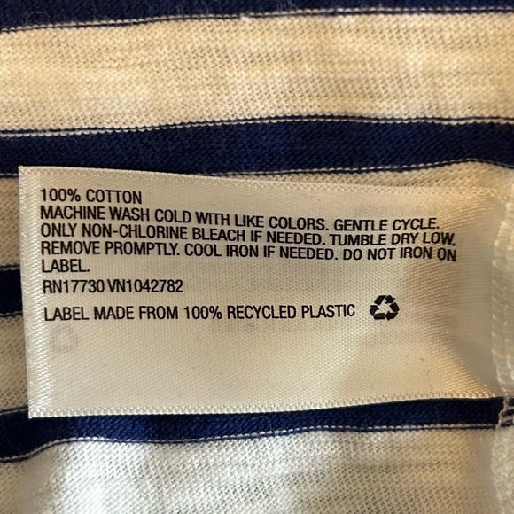 NEW Universal Thread Target Casual V-neck T-shirt Dress - Picture 7 of 7